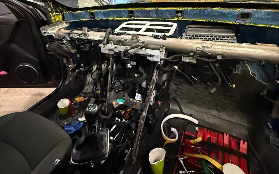 Снятие передней панели